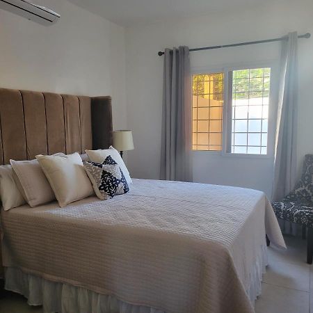 Villa Linda, cerca de todo, parqueo, patio, netflix La Ceiba Exterior foto