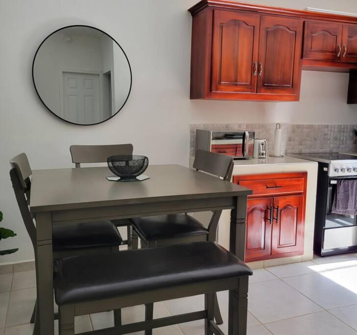 Villa Linda, cerca de todo, parqueo, patio, netflix La Ceiba Exterior foto