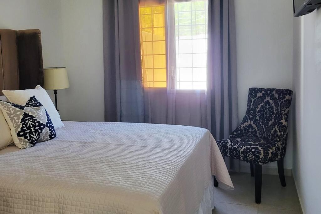 Villa Linda, cerca de todo, parqueo, patio, netflix La Ceiba Exterior foto