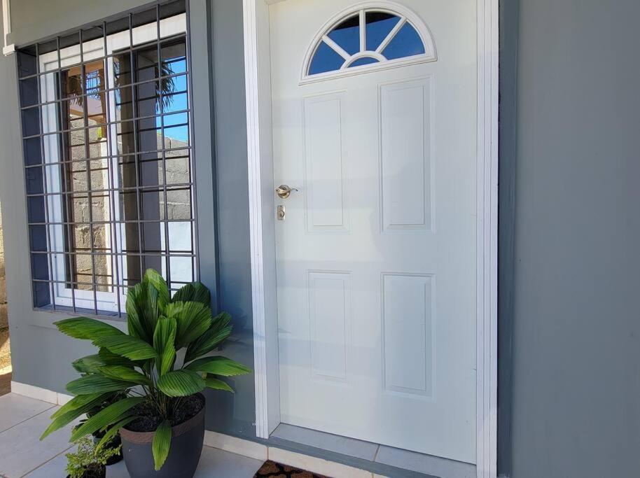 Villa Linda, cerca de todo, parqueo, patio, netflix La Ceiba Exterior foto